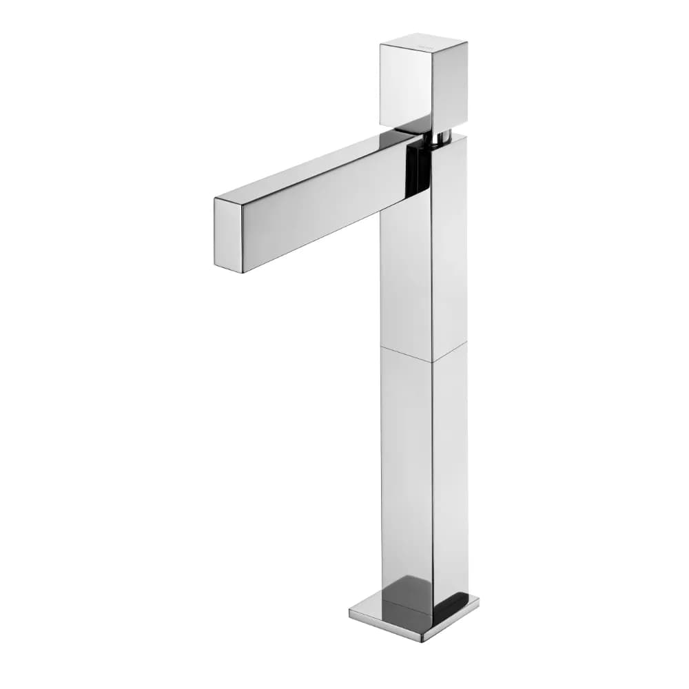 Basin mixer for free-standing basins